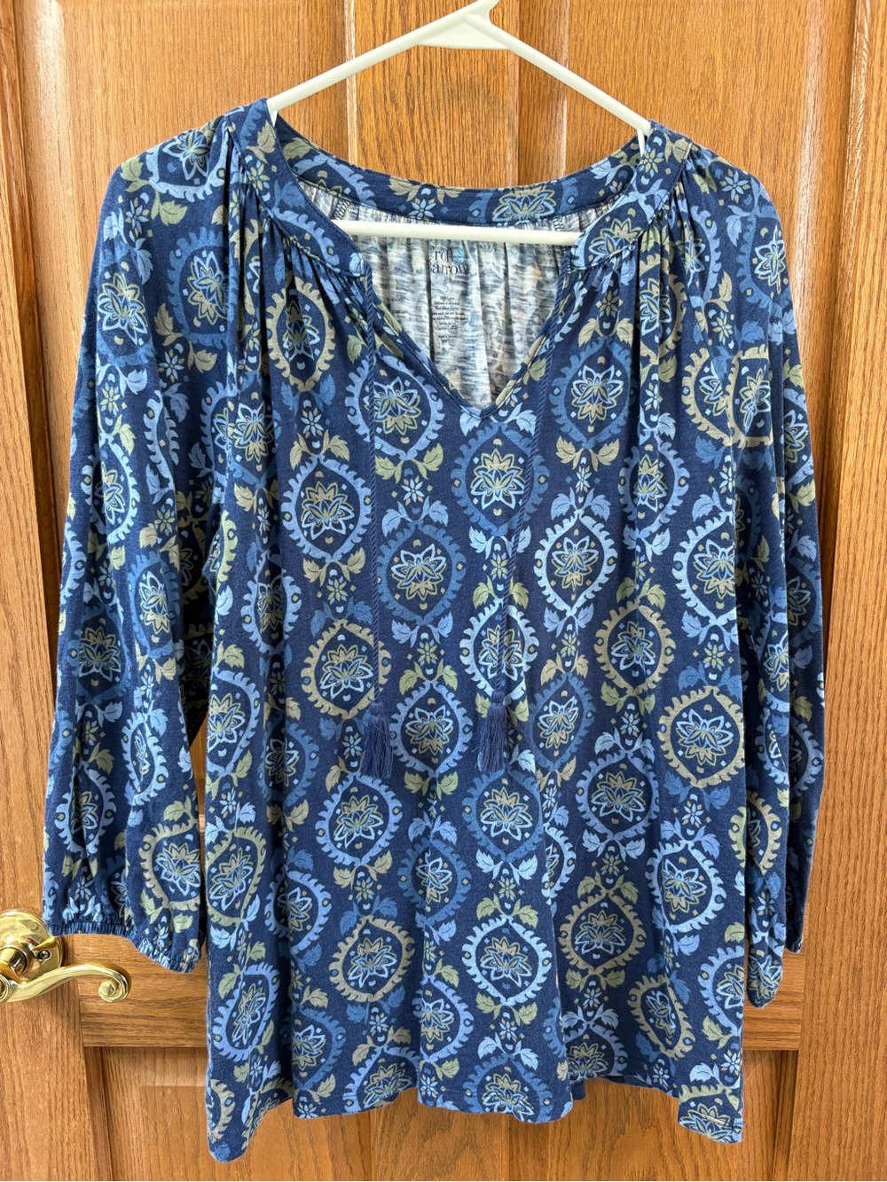 croft & barrow Blue Patterned Long-Sleeve V-Neck Top with Tassel Tie